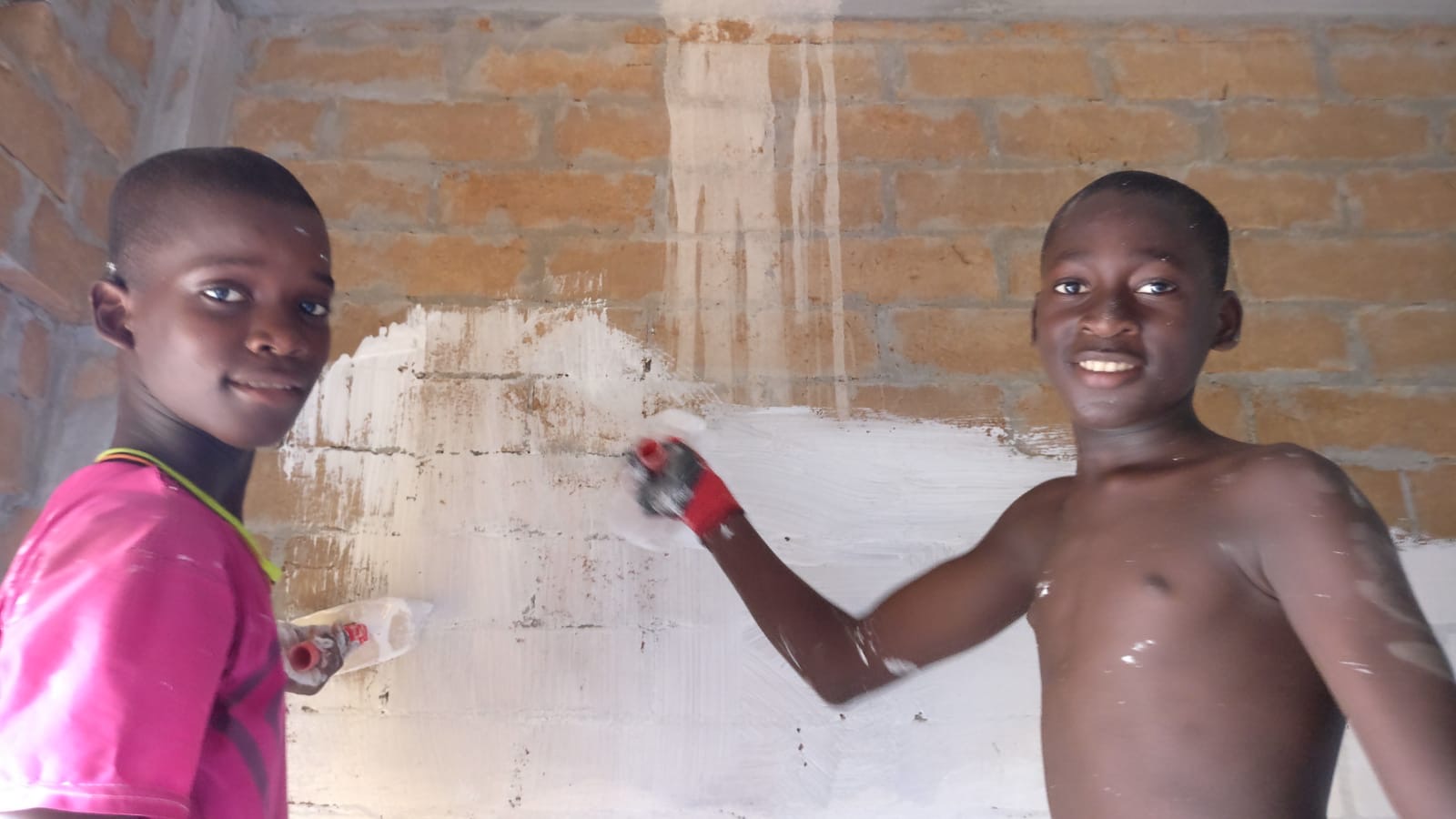 f904d14d-400d-4ce9-99a7-9d082af93945